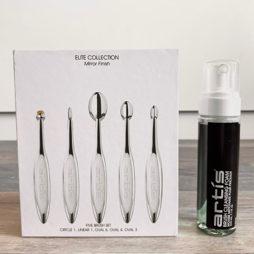 Artis Brush Set with Brush Cleansing Foam